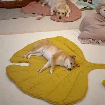 Breathable Cooling Leaf Mat for Small to Large Dogs & Cats – Car Friendly