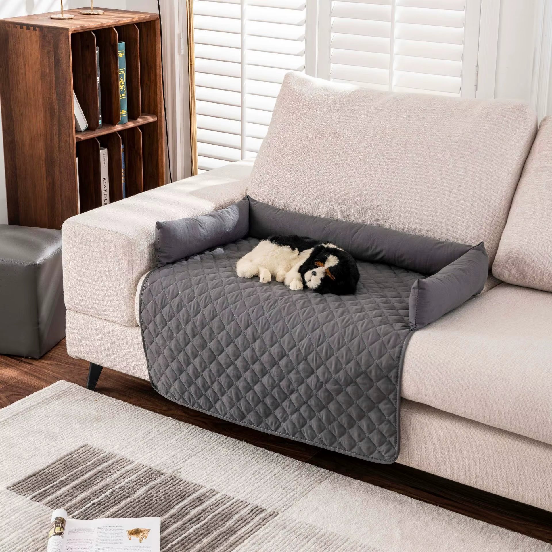 Waterproof Foldable Luxury Pet Sofa Mattress for All Seasons